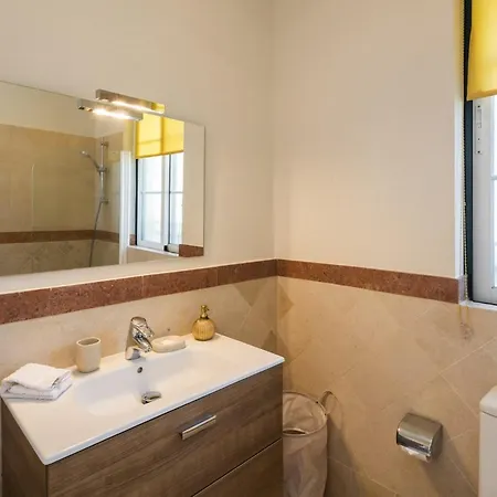 Apartment Sera - Luxury 3 Bedroom With Pool, Golf,beach