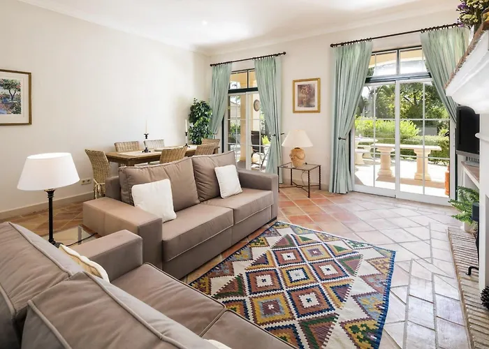Apartment Sera - Luxury 3 Bedroom With Pool, Golf,beach Ludo
